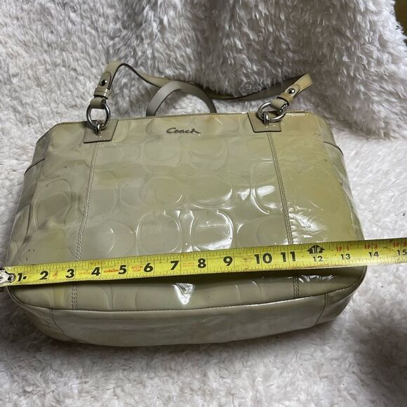 Vintage COACH patent Gray Leather Signature F17729 Tote silver tone hardwares - Picture 5 of 9